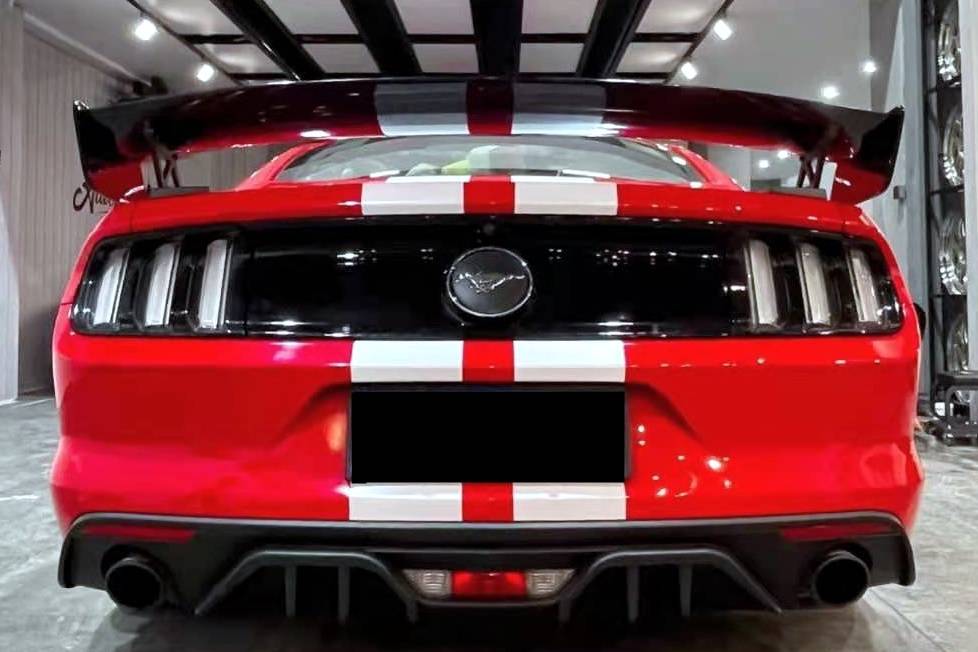 Upper Spoiler Ford Mustang Look GT500 Racing                                                                                 